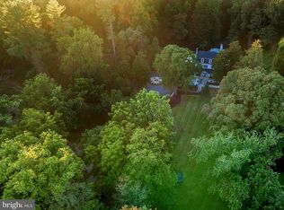 12112 Hooper Ln, Glen Arm, MD 21057