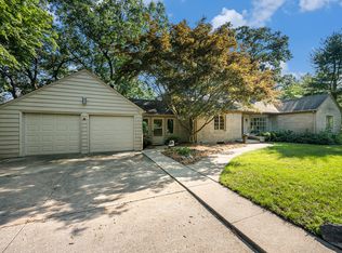 1511 Edgeridge Cir, Kalamazoo, MI 49008