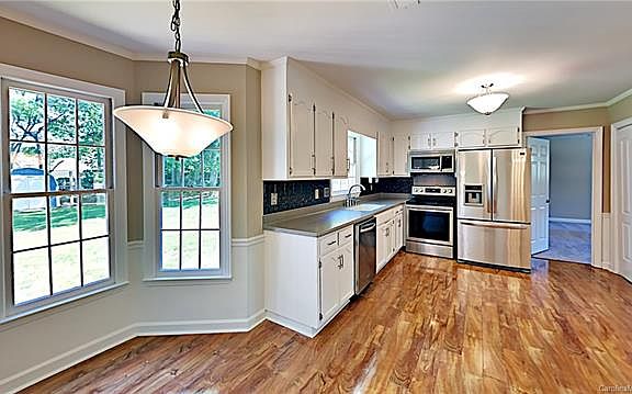 5th image of 2630 Bayberry Ct