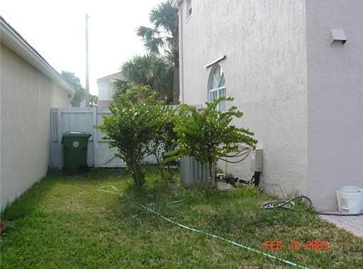 3rd image of 15653 NW 14th St