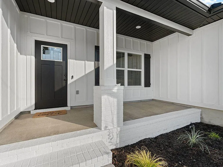 726 Giese Ln — Photo 21