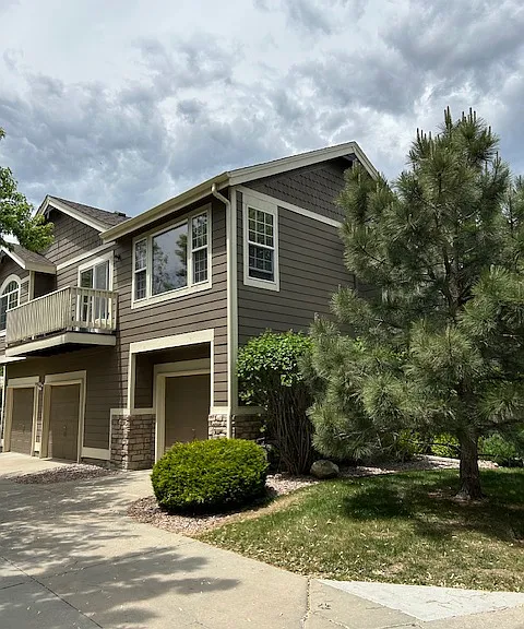 19412 E Mann Creek Dr #A — Photo 2