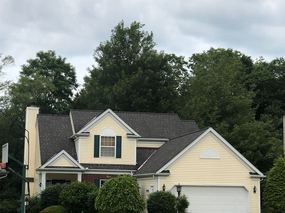 1st image of 154 Pine Hollow Cir