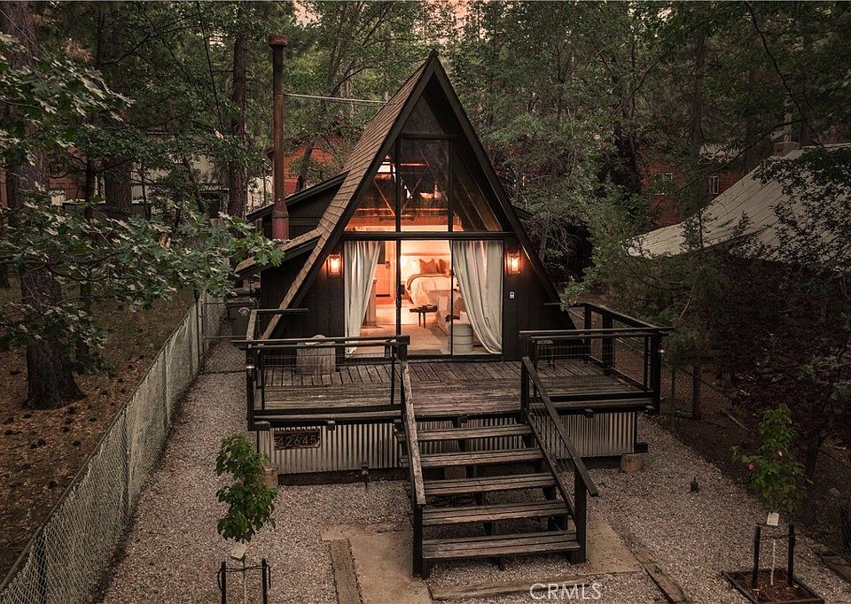 1st image of 42645 La Cerena Ave