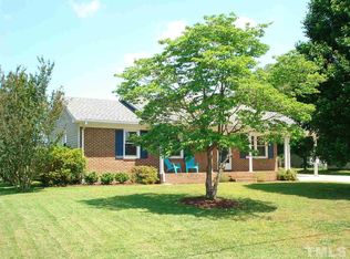 117 Holly Ave, Dunn, NC 28334