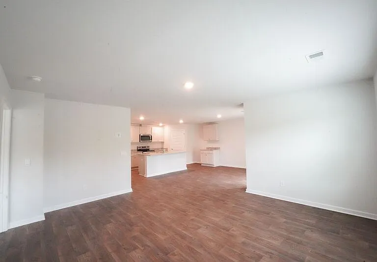 112 Windrush Pnes — Photo 6