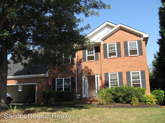 1st image of 4562 Oxford Dr