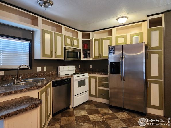 422 Barnard Ct, Longmont, CO 80501