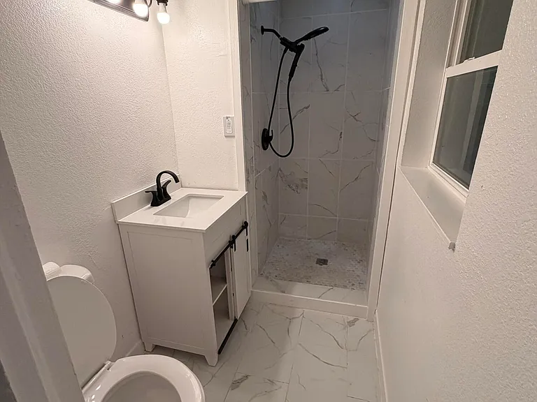 2309 Anna Dr — Photo 10