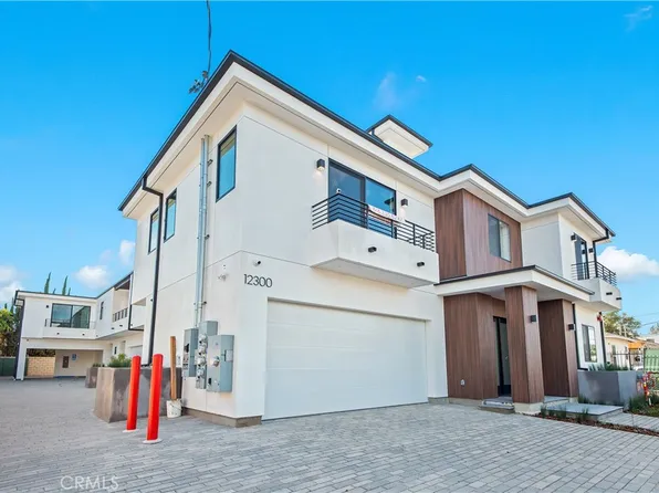 12300 Oxnard St #3, North Hollywood, CA 91606