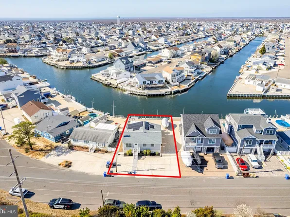 1043 Beach Haven West Blvd, Stafford Township, NJ 08050