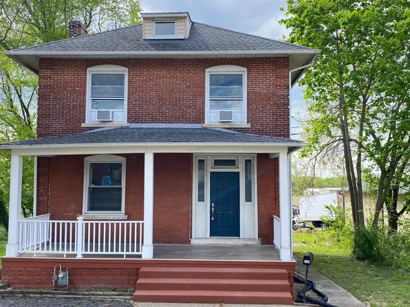 155 E Ridge Rd, Linwood, PA 19061