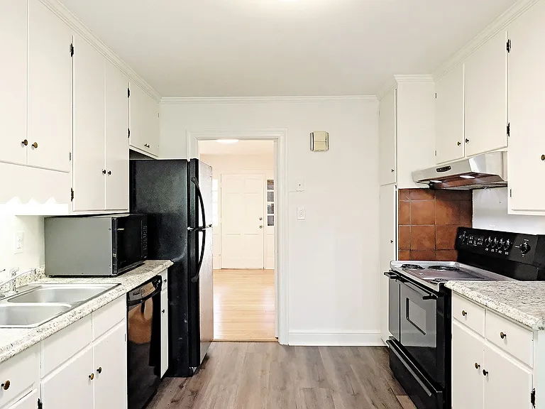 1710 Solomon Rd #A — Photo 5