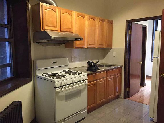 5th image of 22 James St APT 3