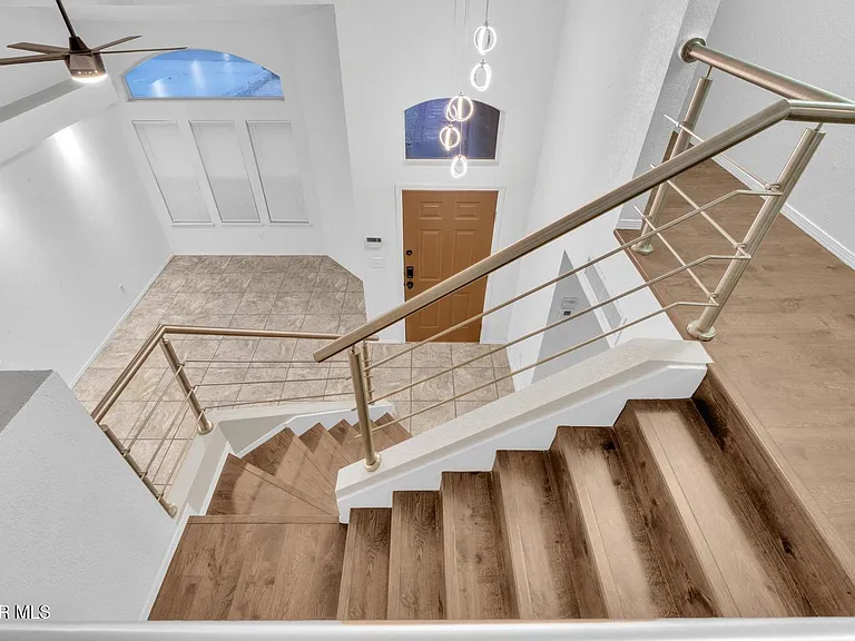 7489 Plaza Redonda Dr — Photo 23