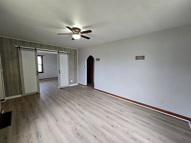 1812 Logan Ave — Photo 11