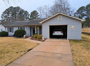 1907 Greenstone Pl, High Point, NC 27265