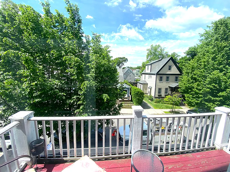 33 Knoll St #2 — Photo 21