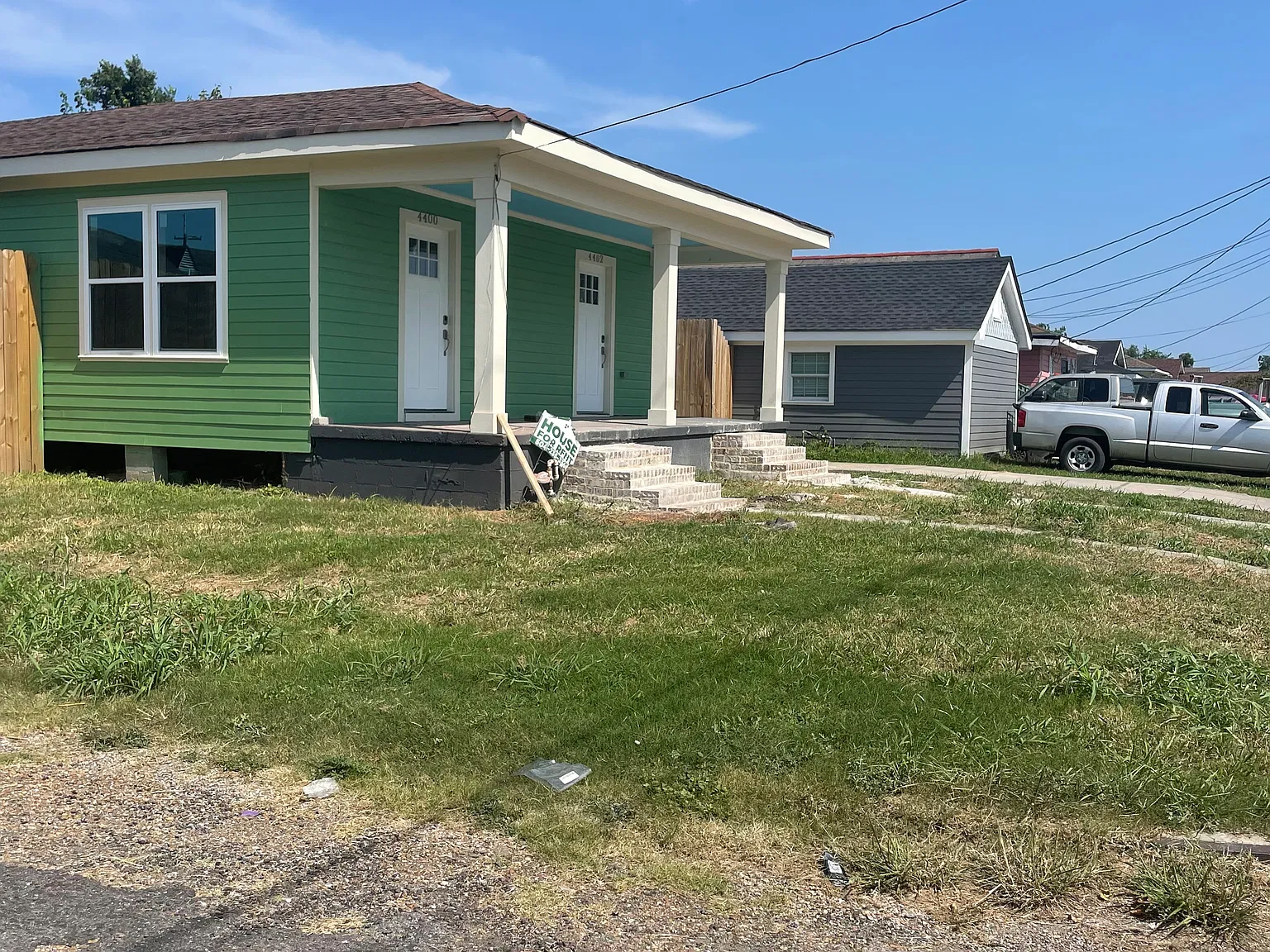 3 bed, 980 sqft, $1,595 — Photo 1
