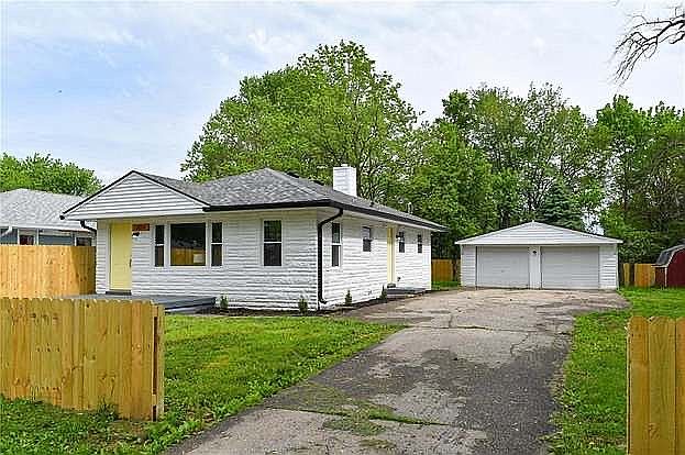 1st image of 2634 E Bradbury Ave