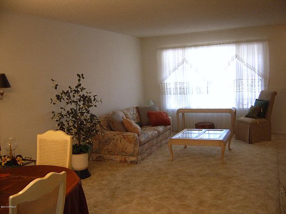 2nd image of 9623 W Willowbrook Dr