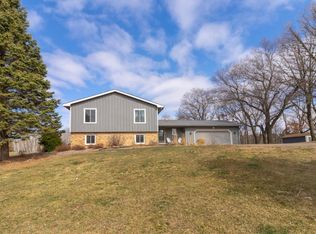1218 52nd St, Hudson, WI 54016