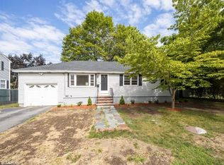 12 Annette St, Methuen, MA 01844
