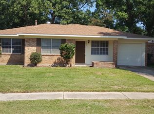 2033 Orbit Dr, Bossier City, LA 71112