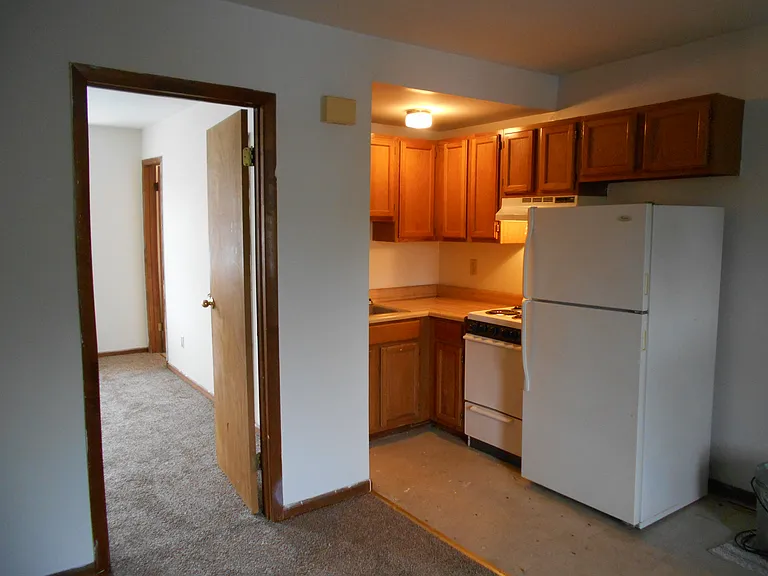 Kitchen & Bedroom Entrance