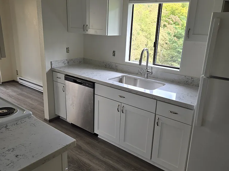 14302 Stone Ave N — Photo 3