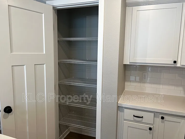 2625 SE Osier Ave — Photo 12