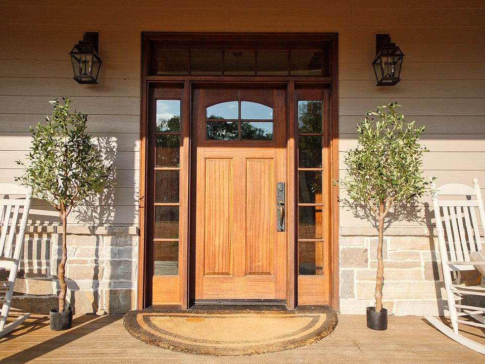 61st image of this home