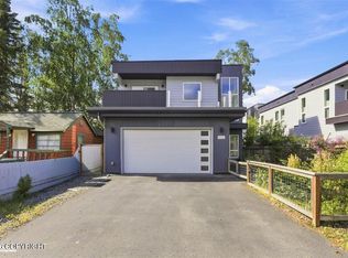 3302 Lois Dr, Anchorage, AK 99503
