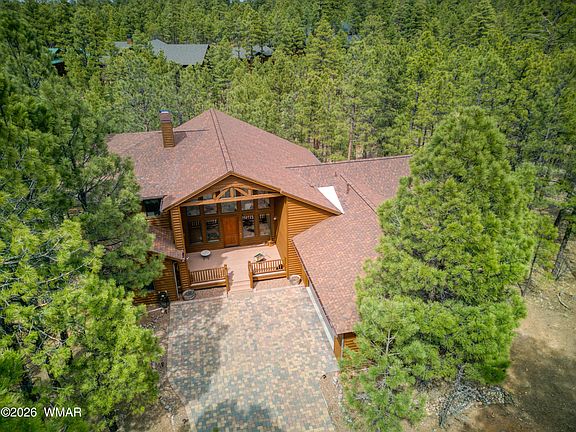 3rd image of 520 Silverleaf Ln