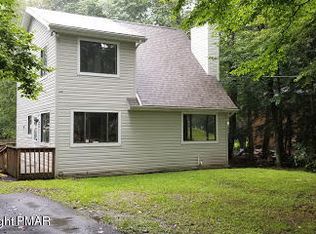 3132 Essex Rd, Tobyhanna, PA