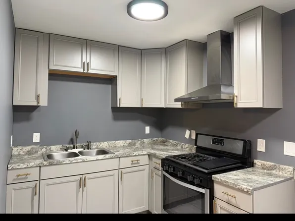 725 Pear St #1, Reading, PA 19601