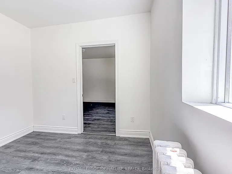 394 Dovercourt Rd #11 — Photo 9