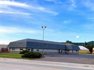 1620 S Marquette Rd, Prairie Du Chien, WI 53821