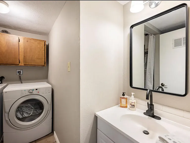 3750 Iris Ave #C — Photo 17