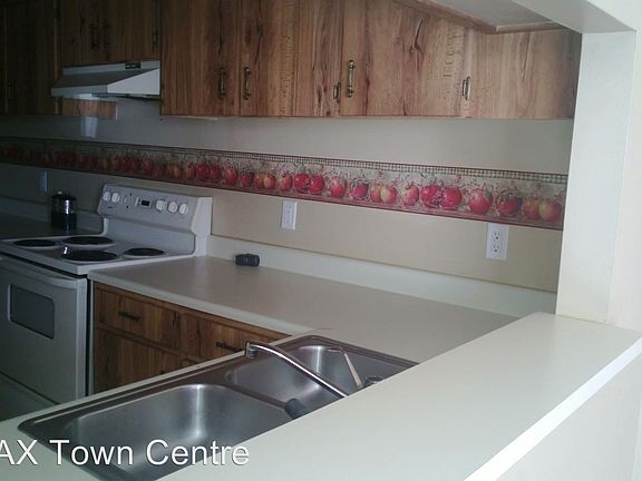 2nd image of 505 Northlake Dr