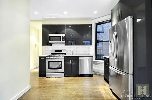 Rented by City Connections Realty | media 49