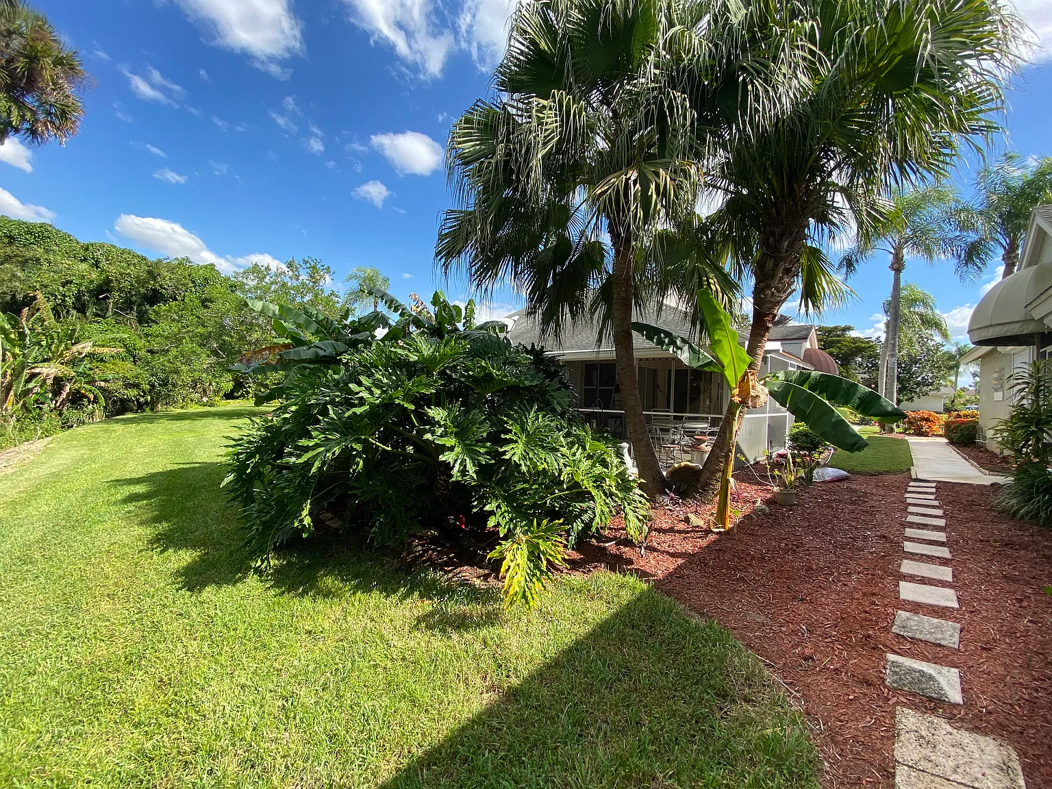 3 bed, 1138 sqft, $2,595 — Photo 4