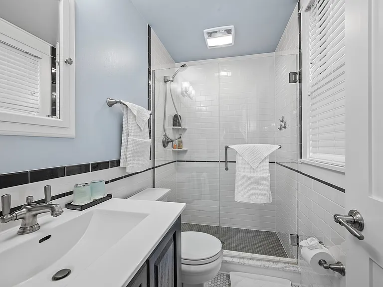 706 Ivy St #2 — Photo 25