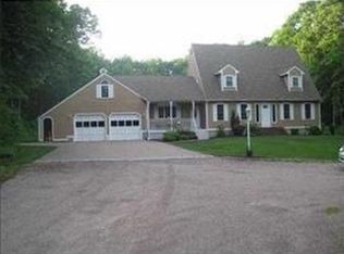 25 Briggs Rd, Foster, RI 02825