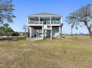 1522 Ellis St, Pass Christian, MS 39571