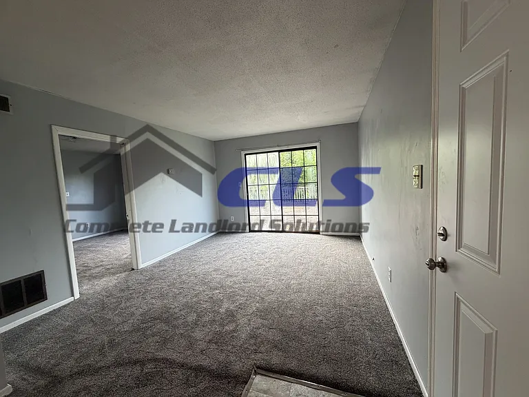 626 E Curry Dr E #B — Photo 1
