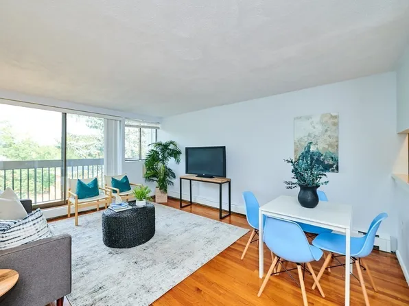 1643 Cambridge St APT 56, Cambridge, MA 02138