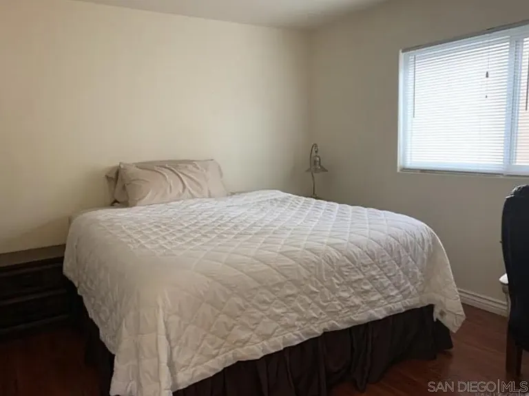 9838 Caminito Bolsa — Photo 8