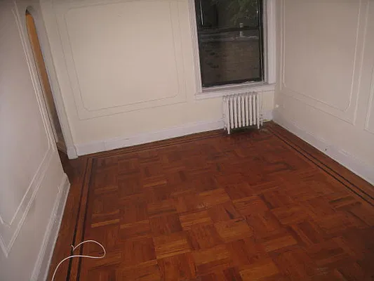 Rented by Alexiou Realty | media 7