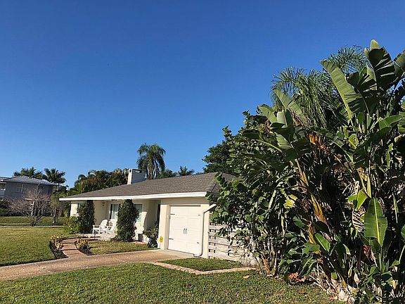 4th image of 7605 Westmoreland Dr